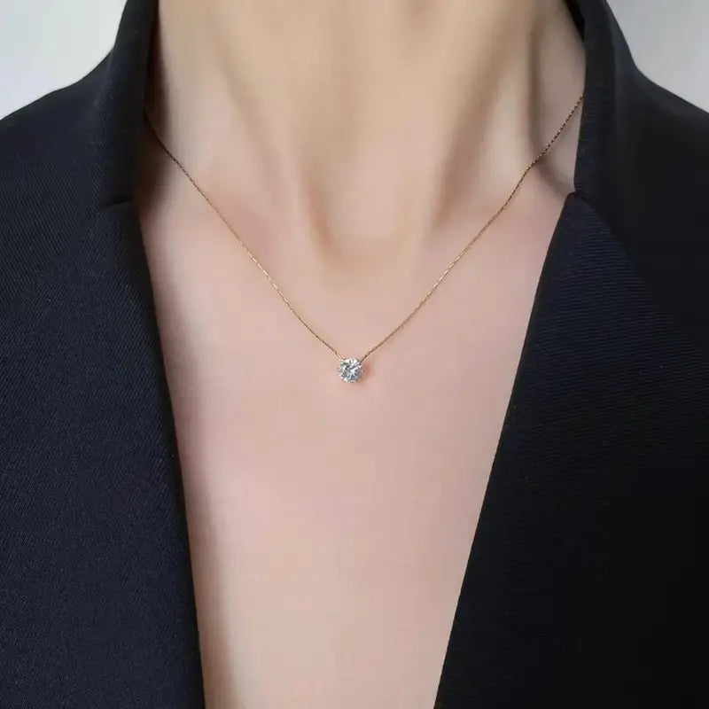 Zeitlose Eleganz – 18K vergoldete 316L Edelstahl Halskette mit Zirkonia-Anhänger